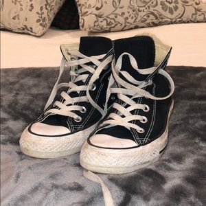 Black converse